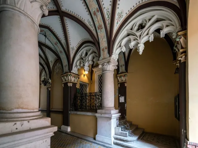 Eladó lakás Budapest VI. kerület, Nagykörúton kívüli terület 104 nm