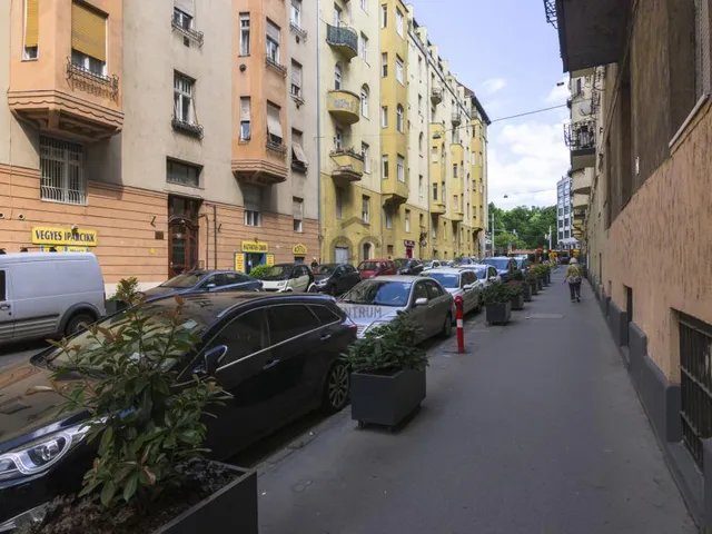 Eladó lakás Budapest II. kerület 120 nm