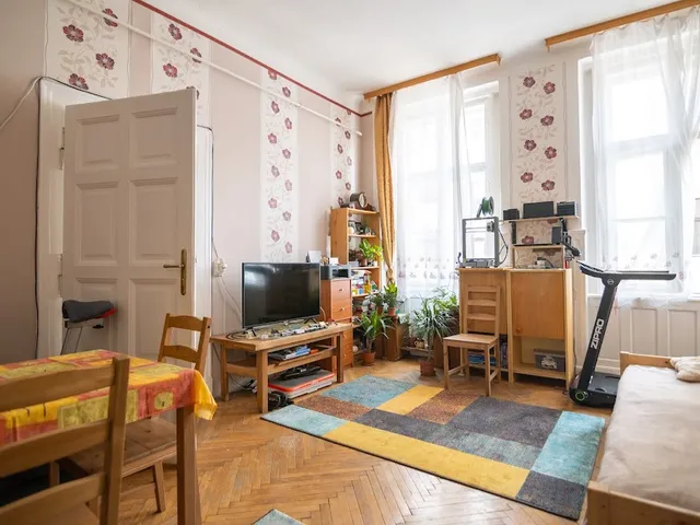 Eladó lakás Budapest VI. kerület, Nagykörúton kívüli terület 85 nm