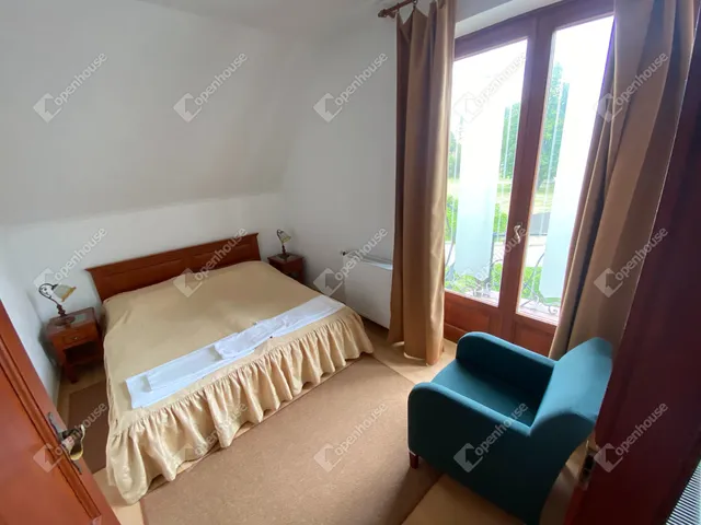 Eladó kereskedelmi és ipari ingatlan Miskolc, Berekalja 900 nm