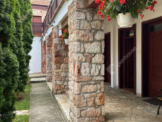 Eladó kereskedelmi és ipari ingatlan Miskolc, Berekalja 900 nm