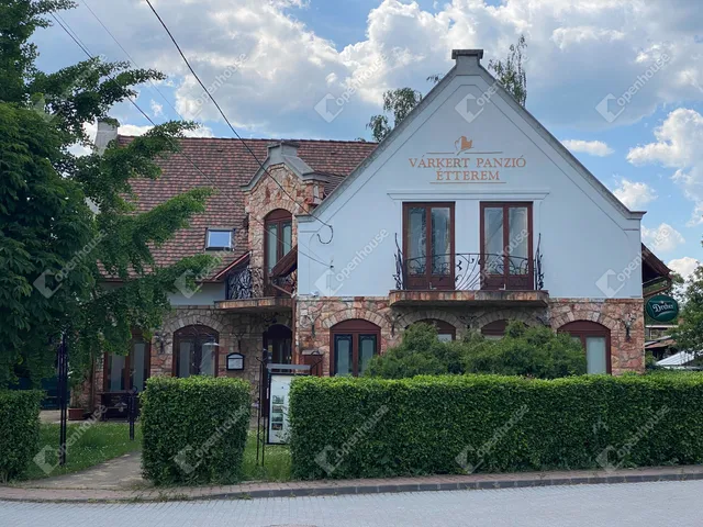 Eladó kereskedelmi és ipari ingatlan Miskolc, Berekalja 900 nm