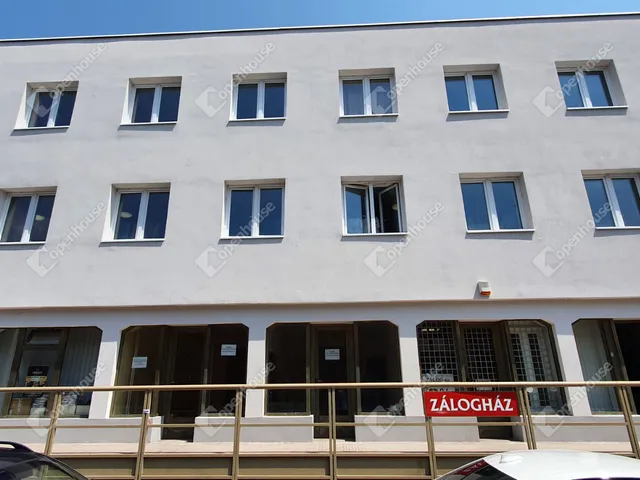 Kiadó kereskedelmi és ipari ingatlan Miskolc, Belváros 22 nm