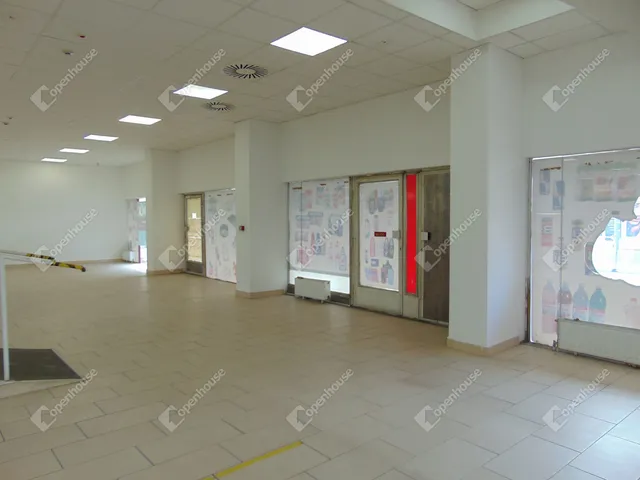 Kiadó kereskedelmi és ipari ingatlan Miskolc, Belváros 480 nm