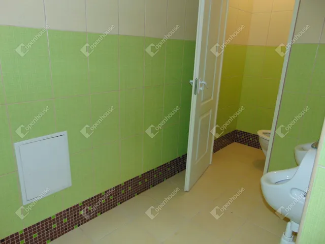 Kiadó kereskedelmi és ipari ingatlan Miskolc, Belváros 480 nm