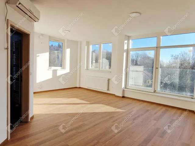 Eladó lakás Miskolc, Diósgyőr 99 nm