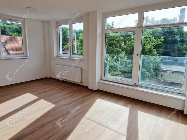 Eladó lakás Miskolc, Diósgyőr 99 nm