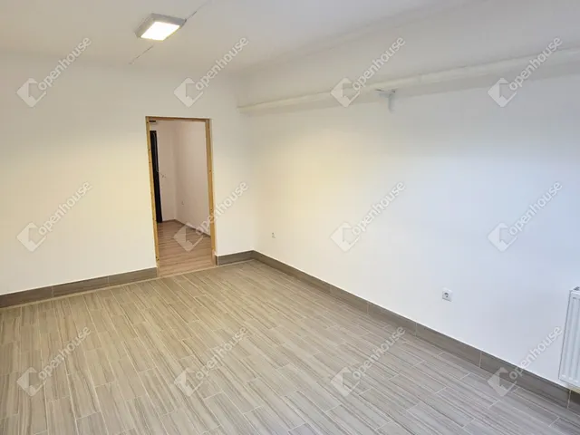 Eladó kereskedelmi és ipari ingatlan Miskolc, Belváros 31 nm