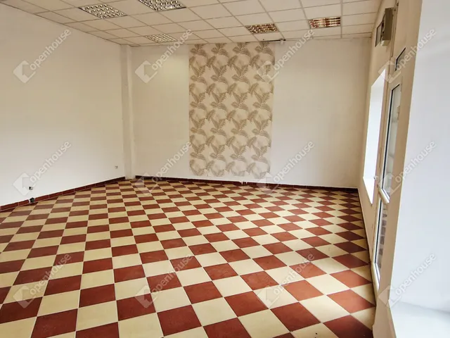 Kiadó kereskedelmi és ipari ingatlan Miskolc 126 nm