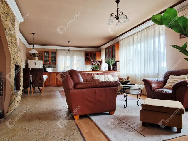 Eladó ház Miskolc, Bábonyibérc 180 nm