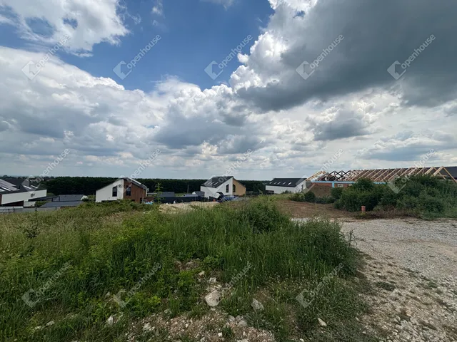 Eladó telek Mályi 902 nm