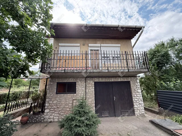 Eladó ház Emőd 165 nm