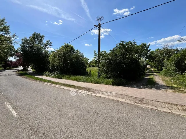 Eladó telek Hortobágy 2784 nm