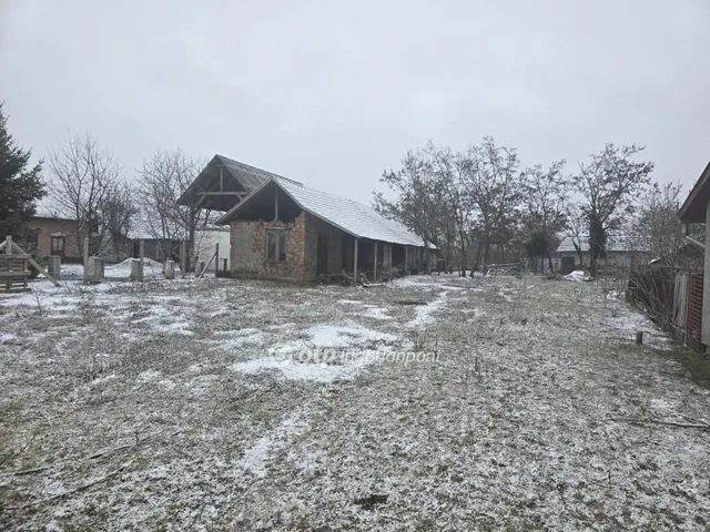 Eladó telek Kaba 927 nm