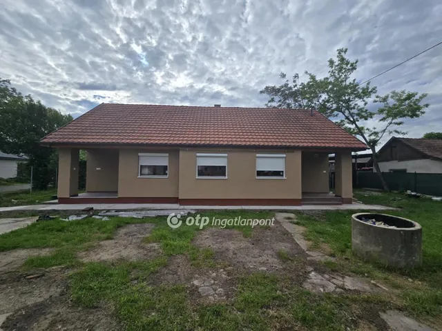 Eladó ház Kaba 79 nm