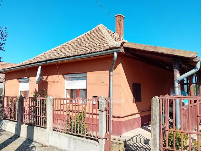 Eladó ház Váncsod 64 nm
