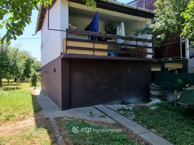 Eladó üdülő és hétvégi ház Tiszacsege, Tisza part 99 nm