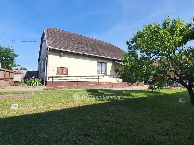 Eladó ház Balmazújváros, Kertváros 87 nm
