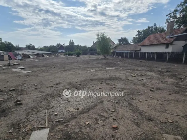 Eladó telek Kaba 1193 nm