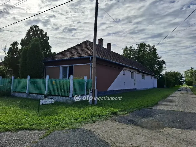 Eladó ház Mezőpeterd 100 nm