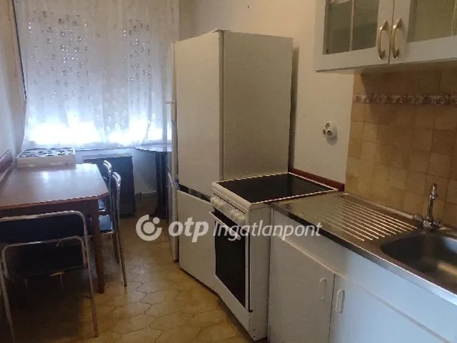 Kiadó ház Hajdúszoboszló 240 nm