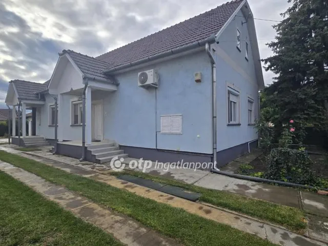 Eladó ház Nádudvar 122 nm