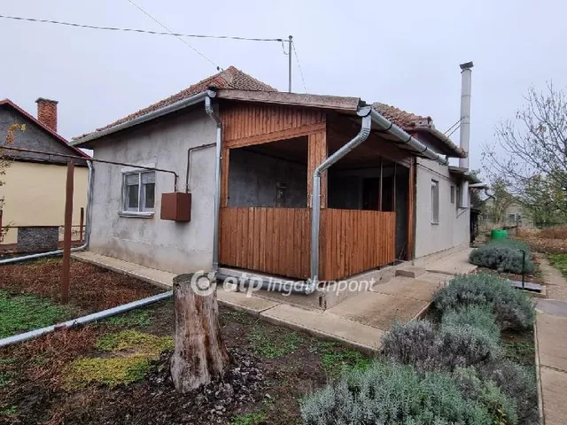 Eladó ház Kaba 69 nm