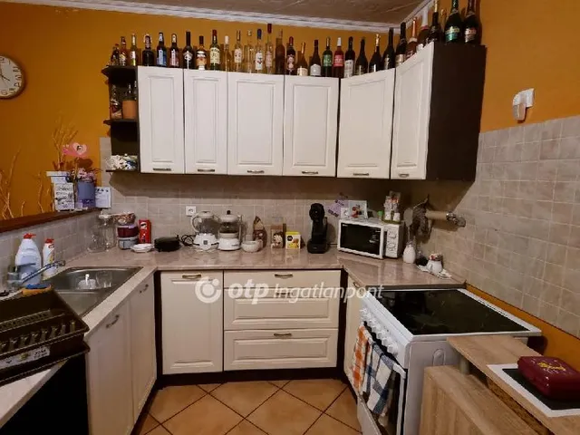 Eladó ház Kaba 69 nm