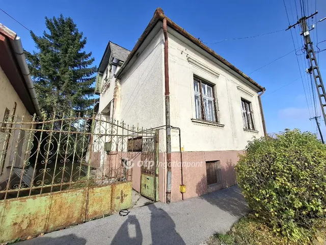 Eladó ház Biharkeresztes 250 nm