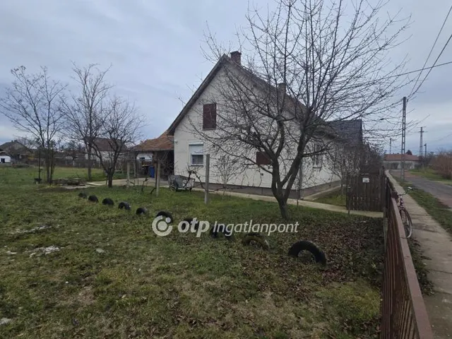 Eladó ház Földes 53 nm