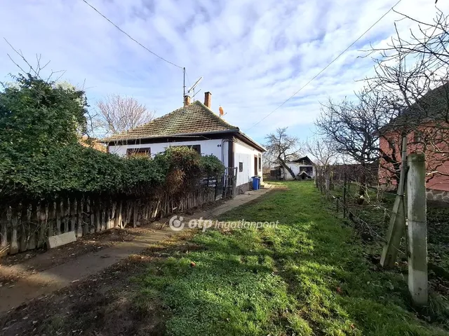 Eladó ház Bojt 64 nm