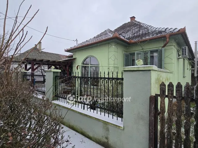 Eladó ház Kaba 90 nm