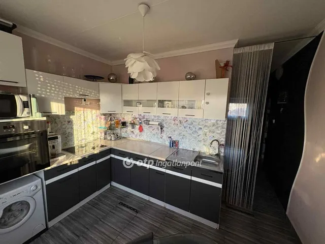 Eladó lakás Hajdúszoboszló 78 nm