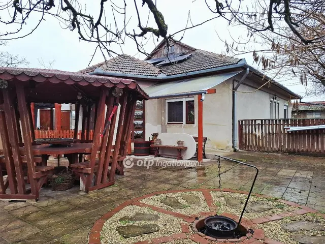 Eladó ház Váncsod 2 nm