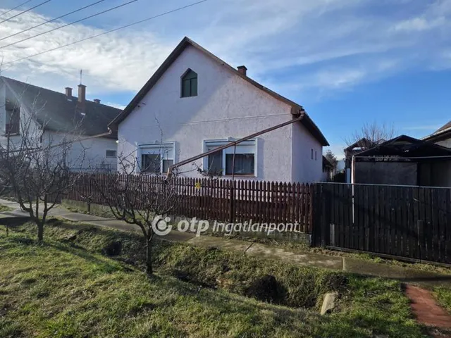Eladó ház Kaba 90 nm