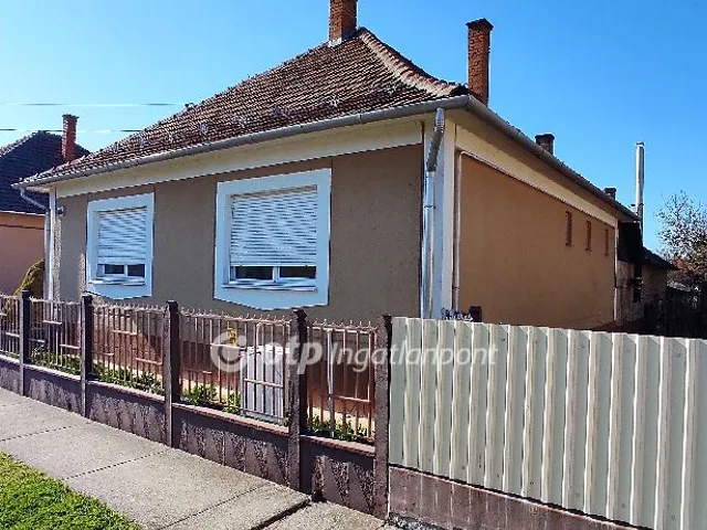 Eladó ház Polgár 76 nm