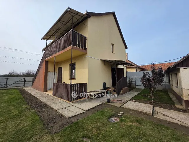 Eladó ház Polgár 123 nm