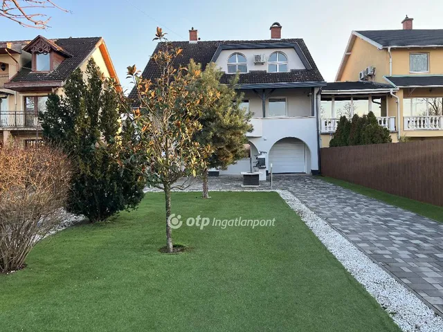 Eladó ház Debrecen, Szabadságtelep 240 nm