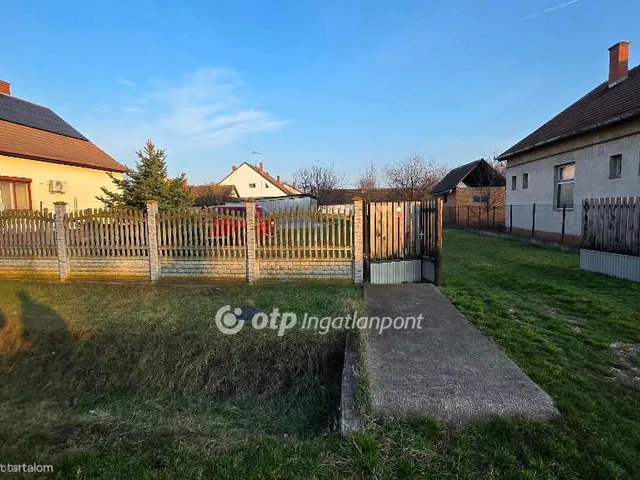 Eladó telek Kaba 35 nm