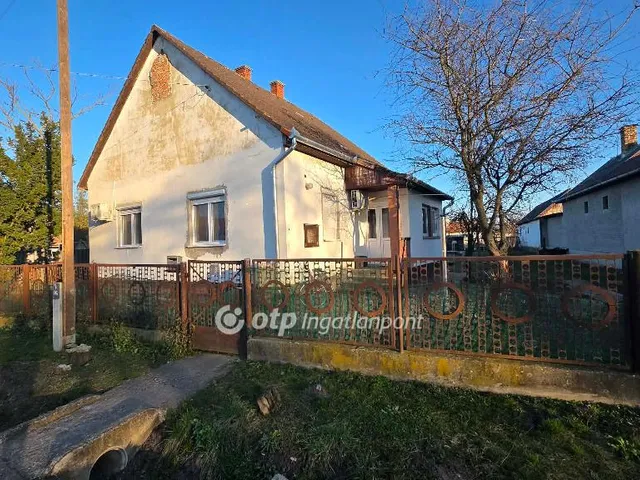 Eladó ház Kaba 77 nm