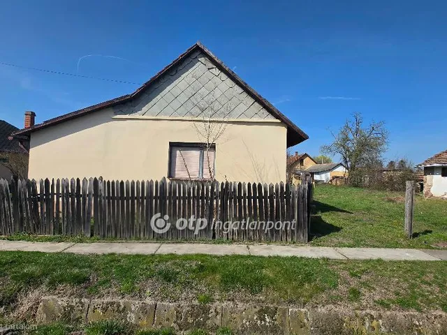 Eladó ház Kaba 56 nm