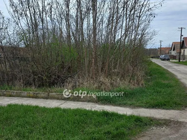 Eladó telek Nádudvar 1011 nm