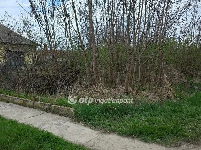 Eladó telek Nádudvar 1011 nm
