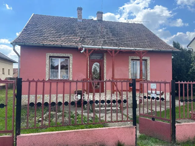 Eladó ház Kaba 79 nm