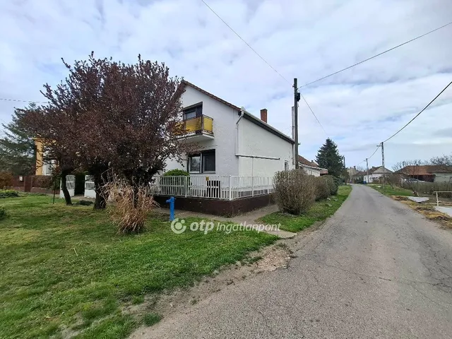Eladó ház Körösszakál 123 nm