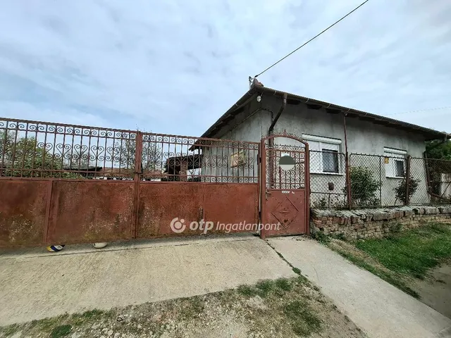 Eladó ház Körösszakál 82 nm