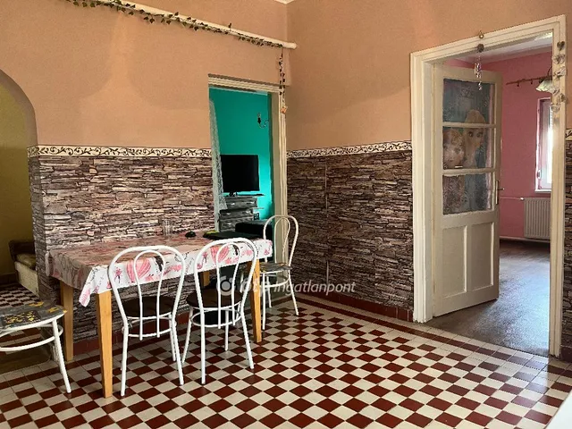 Eladó ház Földes 87 nm