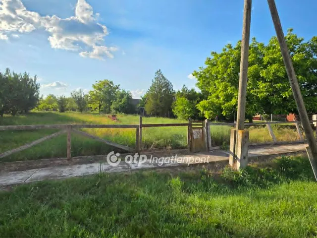 Eladó telek Nádudvar 636 nm