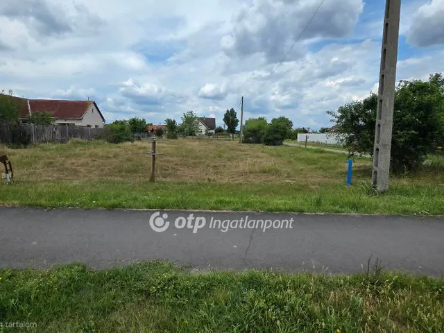 Eladó telek Hortobágy 950 nm