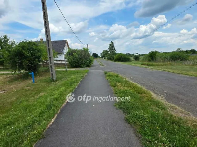 Eladó telek Hortobágy 950 nm